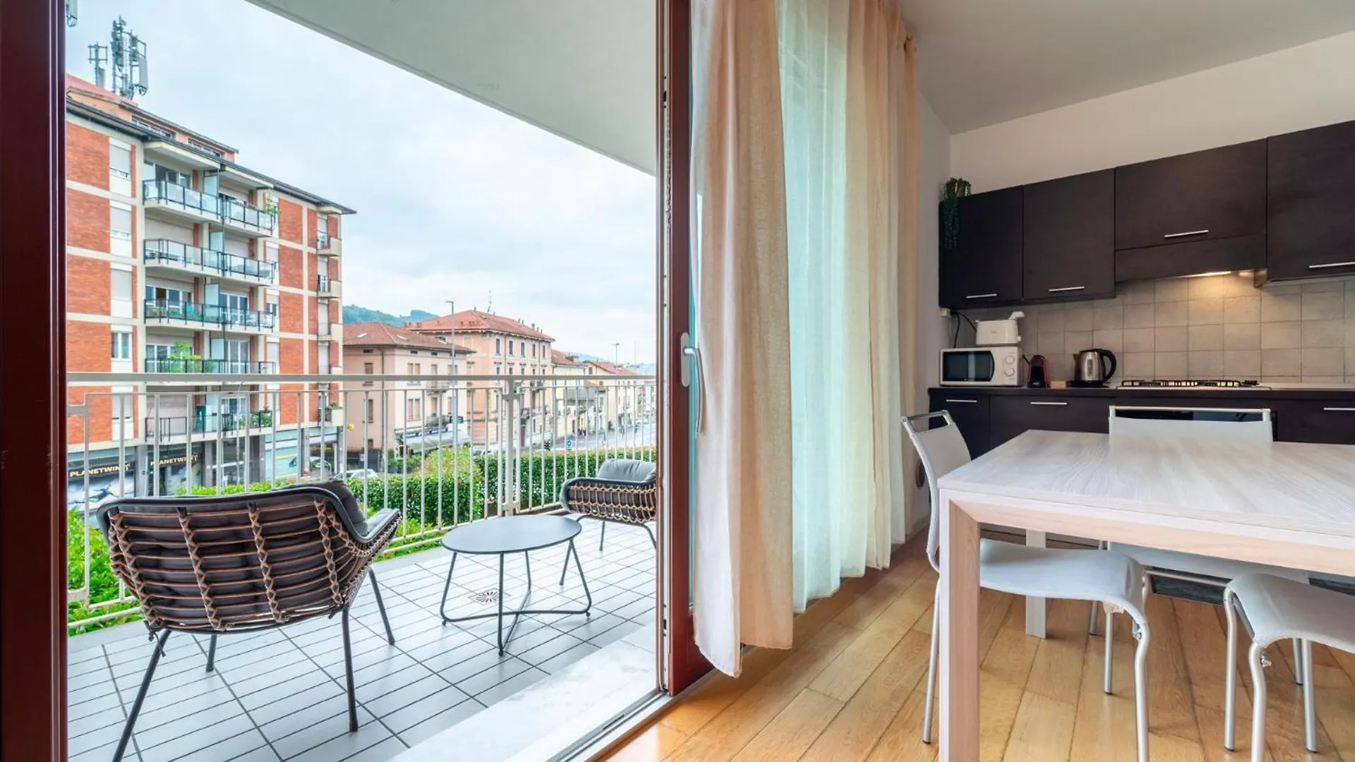 Como Comfort Flat By Wonderful Italy